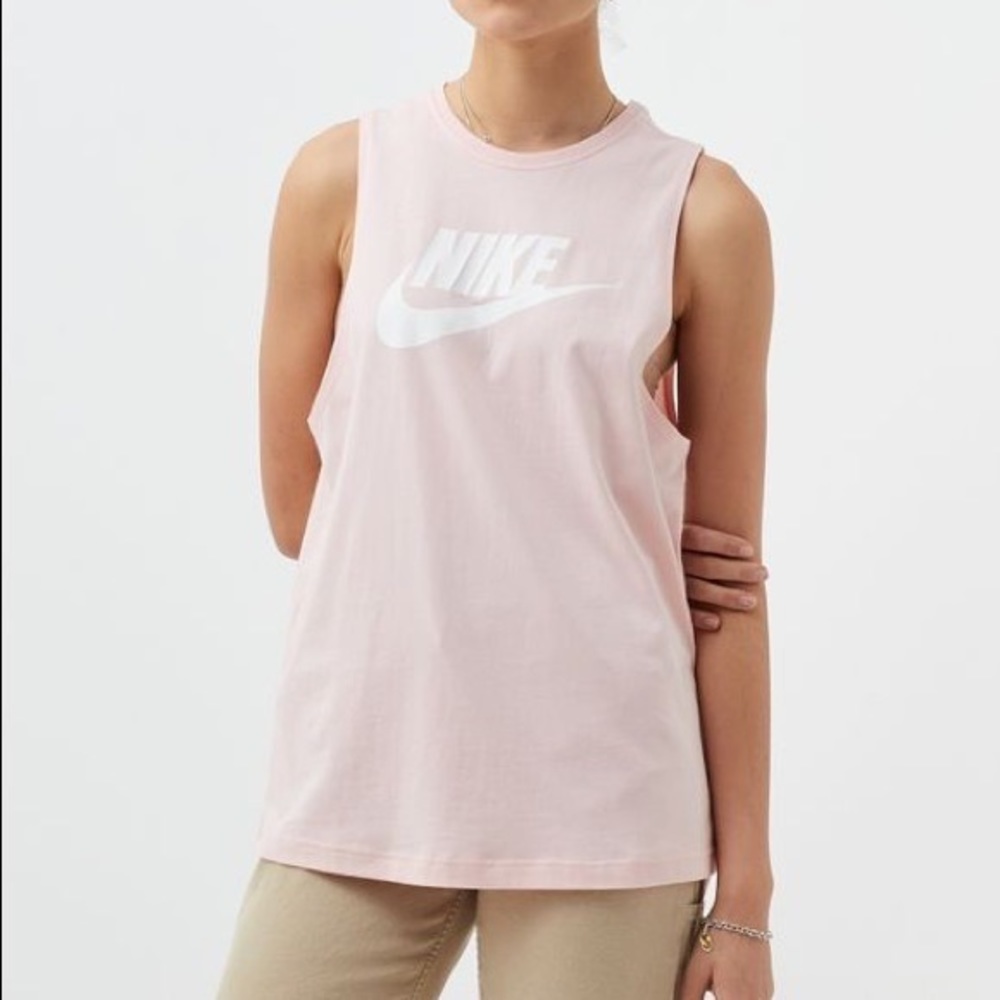 Nike tank